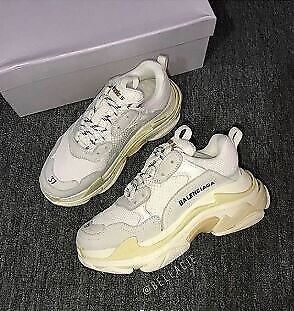 Satın Al Balenciaga Triple S Sneaker Erkekler Kadınlar Bej